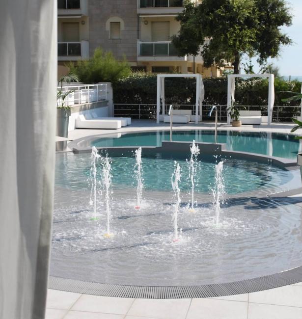 oxygenhotel en rimini-hotel-with-swimming-pool-and-jacuzzi 016